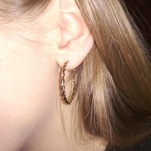 Twisted Stainless Steel Hoop Earrings for Women Golden Tone Metal Party Circle Simple Earrings Gift Girls 2021 Trendy