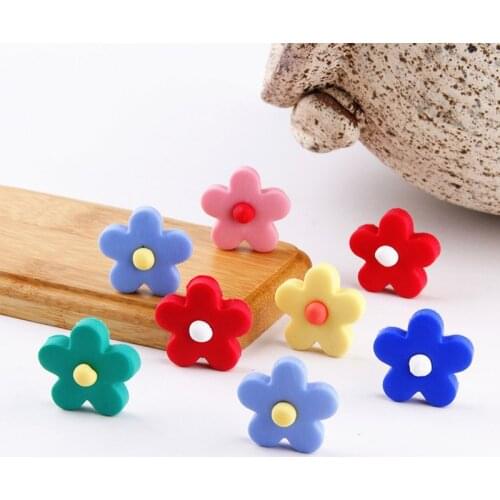 New Design Small Flower Stud Earrings Fashion Jewelry Summer Style Party Candy Color Sweet Daisy Earring for Woman