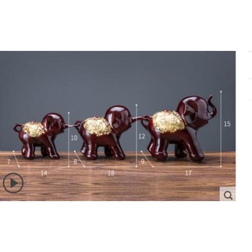 BOUTIQUE THREE SMALL ELEPHANT FURNISHINGS SITTING ROOM WINE TV ARK PLACES ORIGINALITY TO LIVE PORCH ADORNMENT SMALL DECORATION
