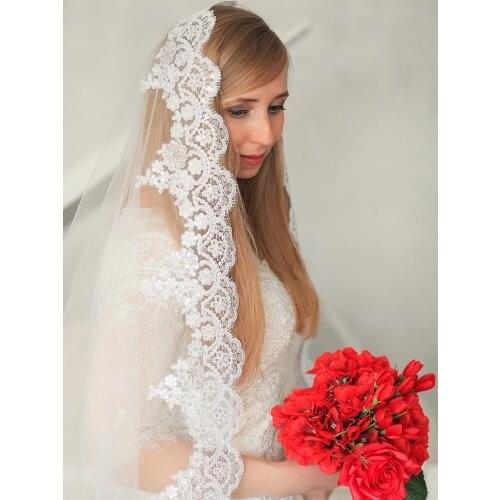 Long Lace Wedding Veil with Sparkling Sequins 3 Meters Cathedral Bridal Veil with Comb Beautiful Lace Veil Bride Accessories