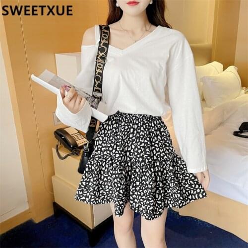 SWEETXUE 2021 Korean Long-Sleeved Sexy Off-The-Shoulder T-shirt And Ruffled Floral Skirt Set Women