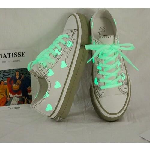 Summer Cheap Luminous Women Canvas Shoes Cute Lightweight Ladies Light Shoes Lace-up Round Toe Women Casual Shoes