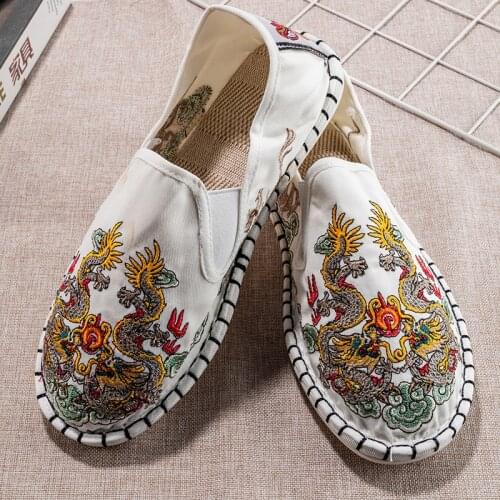 Summer mens handmade cloth shoes mens canvas comfortable casual shoes breathable non-slip embroidered womens cloth shoes