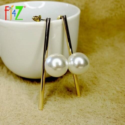 F.J4Z Minimalist Earrings for Women Designer 2021 Trend Golden Alloy Stick Imitation Pearl Statement Earring Cocktail Jewelry