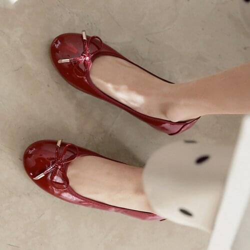 Big Size 42/43 Ladies Single Shoes Bowtie Flats Patent Leather Loafers Women Round Toe Roll-Up Shoes Woman Bridesmaid Flats 2020