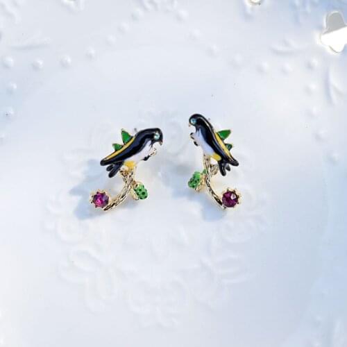 Fashion Bird Earrings Fashion Jewelry Romantic Elegant Swallow Insect Animal Stud Ears S925 Needle Female Good Gift
