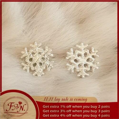 2021 New INS Trendy Hot Sale Amazing Cute Silver Color Snowflake Style Fashion Stud Earrings Perfect Nice Gift for Girls & Women