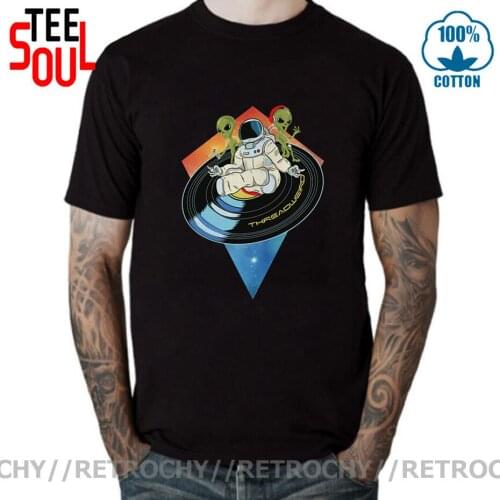 Retrochy Vintage Cosmic Music T-shirt Retro Galaxy Vinyl Record Punky Astronaut DJ Aliens T shirts men 2020 New Arrival Hot sale