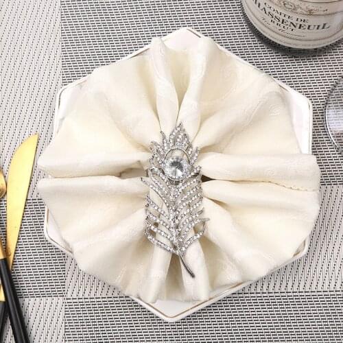 6pcs Creative Features Feather Napkin Circle Wedding Hotel Tabletop Table Napkin Buckle Cloth Ring