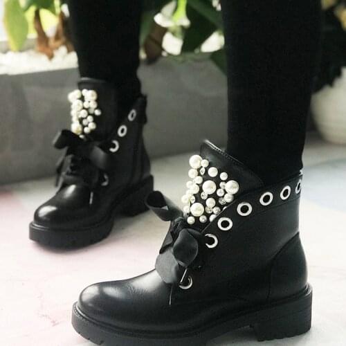 Fashion Ladies Short Boots 2021 Ladies Leather Ankle Boots Autumn Festival Thick-soled Motorcycle Shoes Punk Winter Pearl Rivets