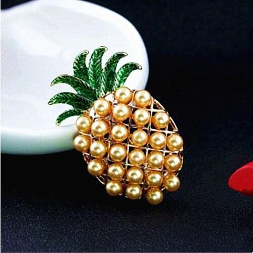 Utei Brooch Gold Color Alloy Fantastic Faux Pearl Pineapple Pins Brooches Pretty Lapel Pin For Women And Men