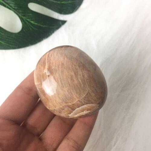 Natural Yellow moonstone Polished Palm Stone Healing Gemstone palms For Party Gift Decoration 1pc