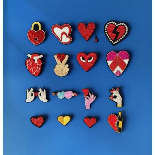 Hand embroidery red heart Fashion love Badge for DIY bag coat shoes brooch Broche