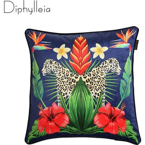 Diphylleia Cushion Cover Fashion Trendy Jungle Forest Plant Outdoors Leopard Throw Pillow Case Super Soft Velvet Coussin 60X60cm