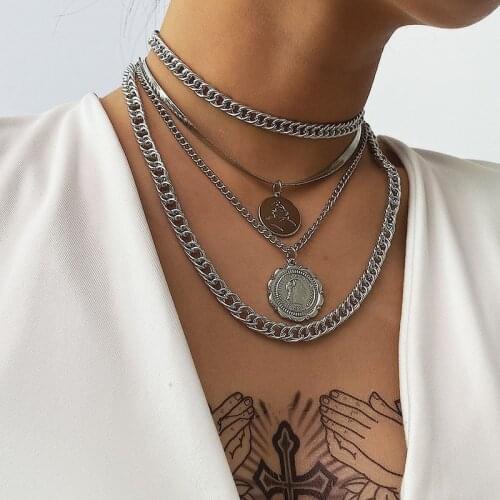 Vintage Multilayer Punk Thick Chain Round Coin Figure Pendant Necklace Women Exaggerated Geometric Necklace Jewelry Gift XR2772