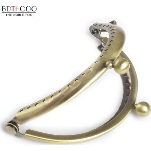 10pcs/lot 8.5cm Round Metal Purse Frame Handle for Clutch Bag Accessories Making Kiss Clasp Lock Antique Bronze Bags Hardware