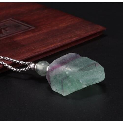 5PCS/ Lot Irregular Natural Translucent Green Crystal Stone Perfume Bottle Pendant Copper Bead New Necklace For Lovers Promise