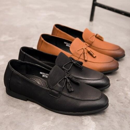 Yomior Spring Autumn Men Casual Shoes Pointed Toe Genuine Leather England Vintage Tassel Loafers Office Wedding Suit Oxfords