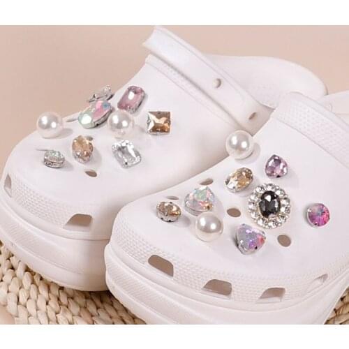 Classic Crystal Shoe Buckle Pearl Shoe Flower Accessories Suitable for Jibz Shoes