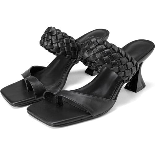 2021 Women Flip Flop Square Toe Slippers Pleated Woman Summer Square Heels Female Casual Pumps Ladies Big Size Solid Footwear