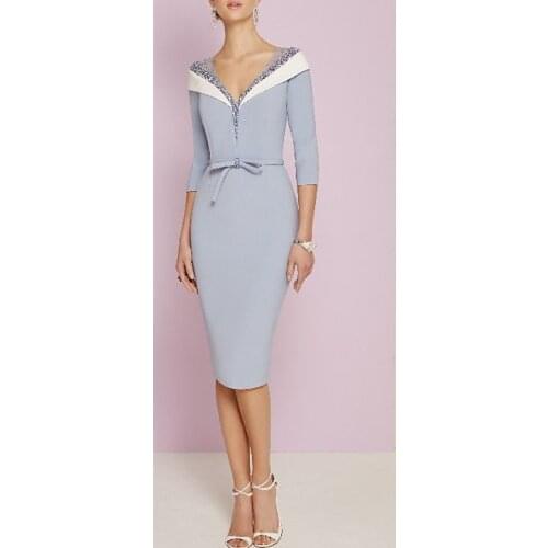 3/4 Sleeves Mother Of The Bride Dresses Sheath V-neck Knee Length Beaded Plus Size Short Groom Mother Dresses For Wedding