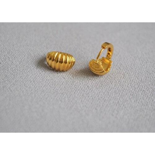 French elegant small gold hoop earrings for women cool wind praises croissant concave convex simple exquisite ear buckle Earring