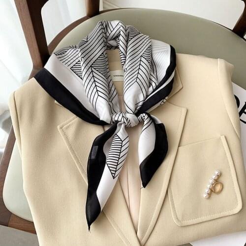 70x70cm Square Neck Silk Scarf Bandana Women Fashion Scarves for Ladies office Foulard Summer Luxury Brand Shawls Wraps 2021