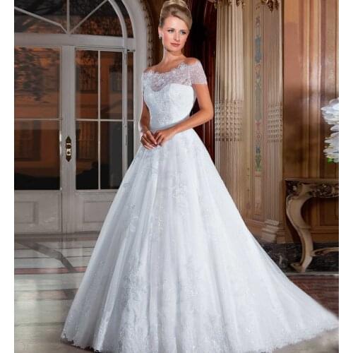 2016 New A line Off Shoulder Short Sleeve Appliques Covered Buttons Bridal Dresses vestido de noiva princesa Lace Wedding Dress
