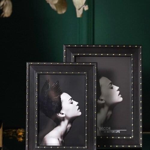 Black Solid Wood Photo Frame Home Decor Modern Pine Rivet Element 6-7-inch Photo Frame Elegant Bedroom Table-Top Picture Frame