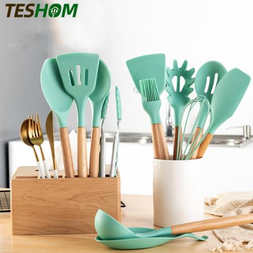 1PC Green Color Premium Silicone Cooking Tools Kitchen Utensils Set Wooden Handle Turner Tongs Spatula Soup Spoon Shovel Tray