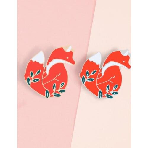 Fox Enamel Pin Custom Animal Brooches For Kids Girls Shirt Lapel Pin Backpack Cartoon Fox Metal Badge Women Jewelry Friends Gift