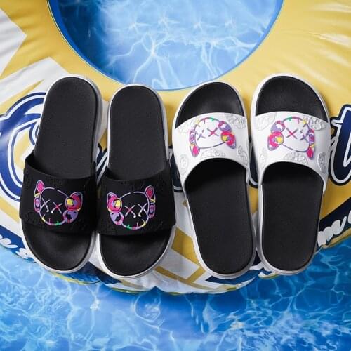 2021 new couple one-word slippers fashion mens and womens same slippers outdoor beach sandals