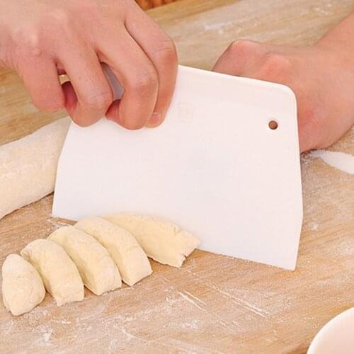 Plastic Trapezoidal Scraper Small Cream Cake Dough Cutting Baking Cutter Butter Smoother Pastry Spatulas