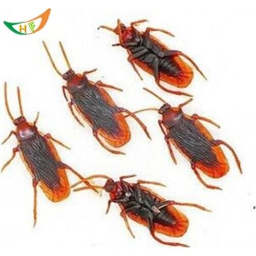 10pcs Prank supplies toy spoofing cockroaches scary girl shocker April fools toys false cockroaches novelty toys