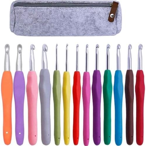 KAOBUY 13PCS Crochet Hooks Set Soft Grip Crochet Large-Eye Blunt Knitting Needles Kit Needle Set Weave Craft Tools