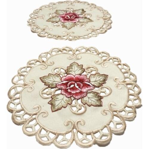 4pcs Round Embroidered Flower Dining Table Placemat Home Party Wedding Cover