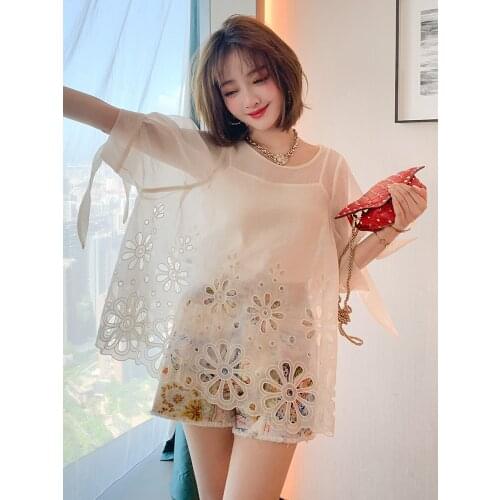 Hollow out embroidery flowers match condole top + printing hair fringed denim shorts suits female amoi