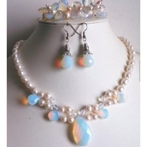 Perfect Pearl Jewelry Set White Color Freshwater Pearl Opal Necklace Bracelet Earrings Fashion Ladys Jewelry Wedding Party Gift