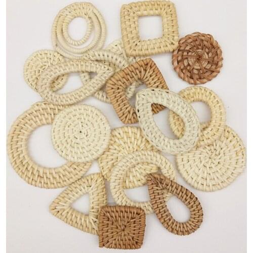 2 Pcs Natural Grass Braid Irregular Geometric Hollow Pendant Handmade Wood Rattan Bamboo Weave Craft For DIY Making Jewelry