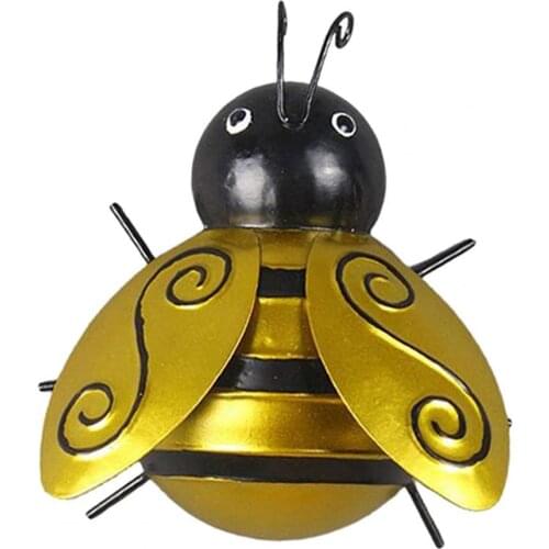 Bee Pendant Delicate Animal Shape Iron Vivid Cartoon Wall Art Ornament for Home Decoration Crafts Home Decor Wind Chimes Hanging