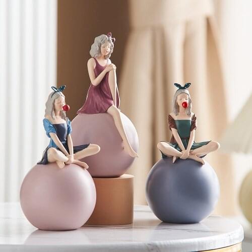 Home Decoration Accessories Modern For Living Room Girl Statue Art Sculptures Desktop Decoration Bedroom Decor Birthday Gifts