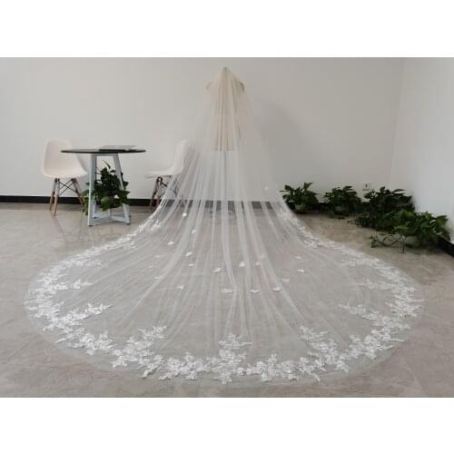 Description:100% brand new Wedding bridal veil On special days, your wedding essential accessories! Make you more attractive, mo