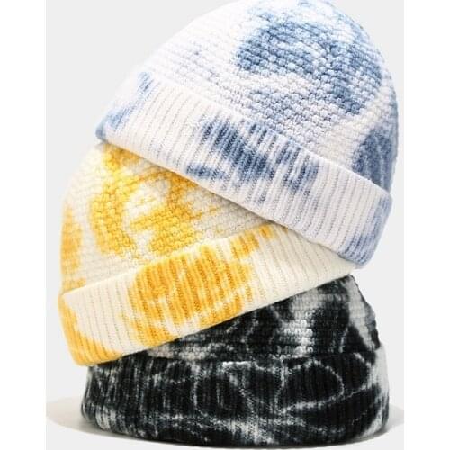 Mens Knitted Shot Hat with Adjusted Size 2021 Winter Cap Man Graffiti Tie Dye Hip Hop Fashion Beanies Skullies Youth Yuppie Hat