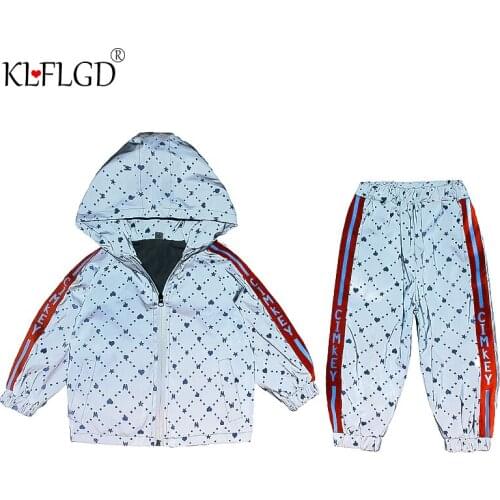 2021 spring and autumn new girls' fashion reflective letter hooded suit little girls' solid color coat casual two piece set
