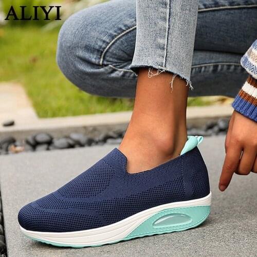 Winter Warm Cotton Shoes Women 2021 New Low Top Elastic Band Ladies Plush Comfy Casual Flats 43 Big Size Female Snow Shoes