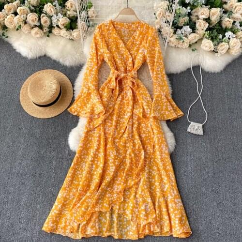Autumn New Style Printed Womens Trumpet Sleeve Lace-up Thin Temperament V-neck Irregular Ruffled Dress UK710