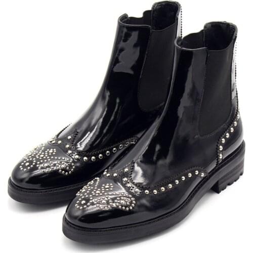 Winter Mens Punk Rivet Slip On Chelsea Boots Brogue Handmade Beading Med Heels Ankle Boots Luxury Cow Real Leather Biker Shoes