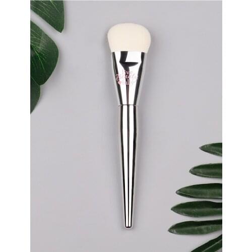 1 piece Foundation Makeup brushes Liquid BB cream Contour Make up IT cosmetic synthetic hair plastic Handle