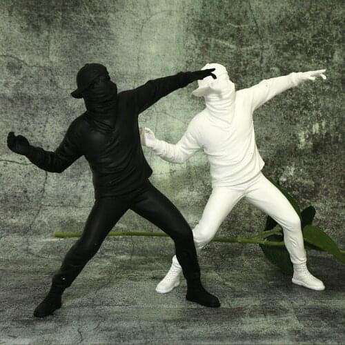 Flower Throwing Boy Ornaments Creative Light Luxury Living Room Art Figure Sculpture Home Decoration