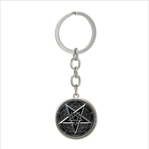 The new 2019 wiccan wiccan metal gloss black and white pentacle pendant key ring